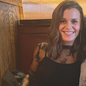 Meet your Posher, Caroline